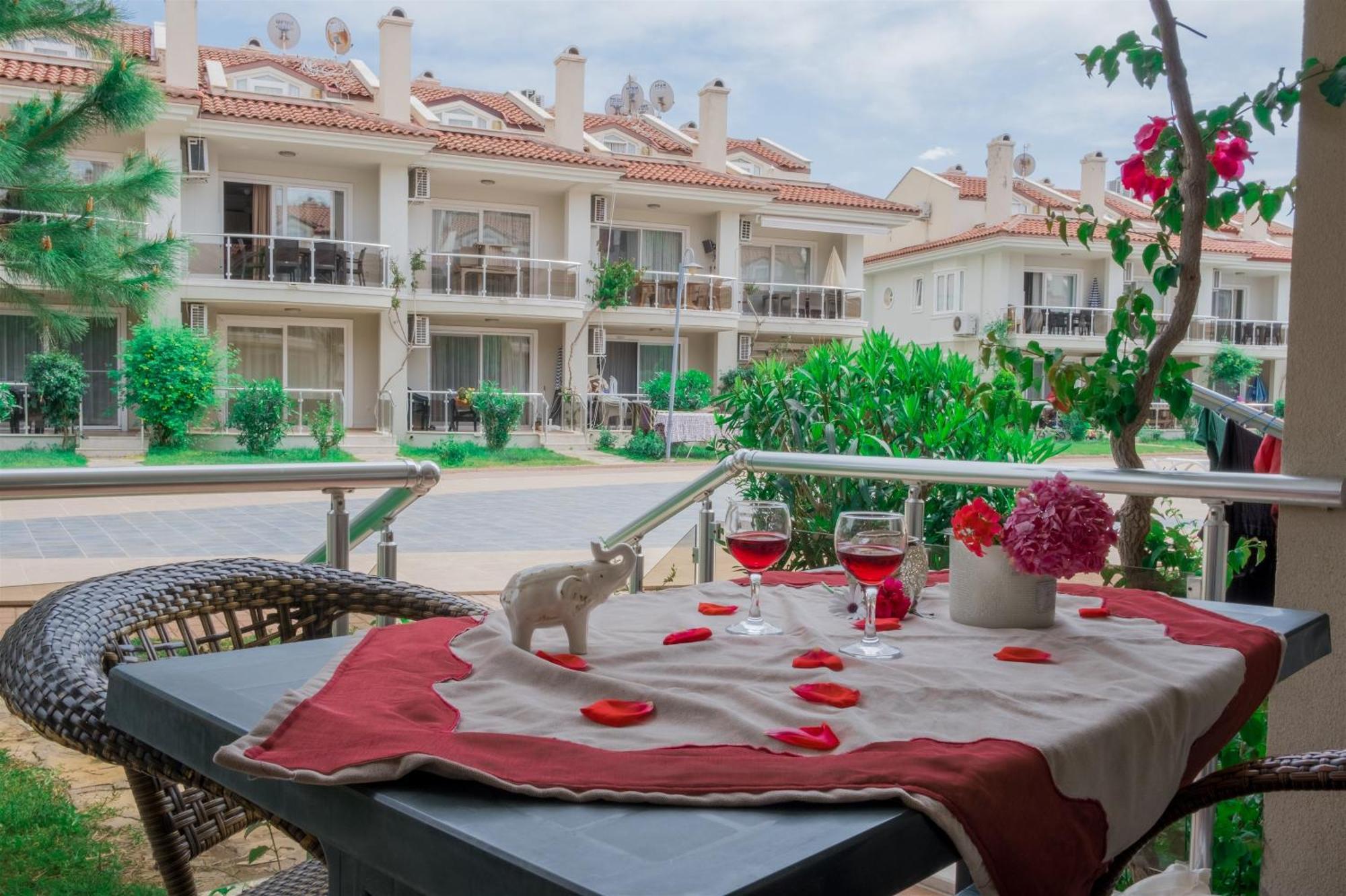 Sunset Beach Club Lebrentals Фетие Екстериор снимка